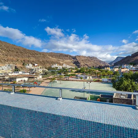 Sunny Atlantic * Puerto De Mogan
