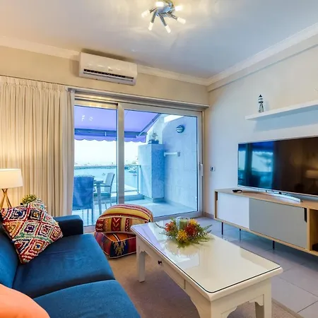Sunny Atlantic Apartment *