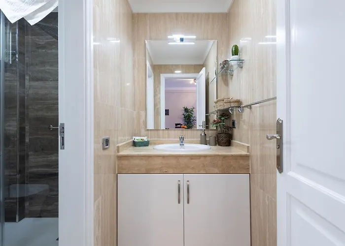 Sunny Atlantic Apartment